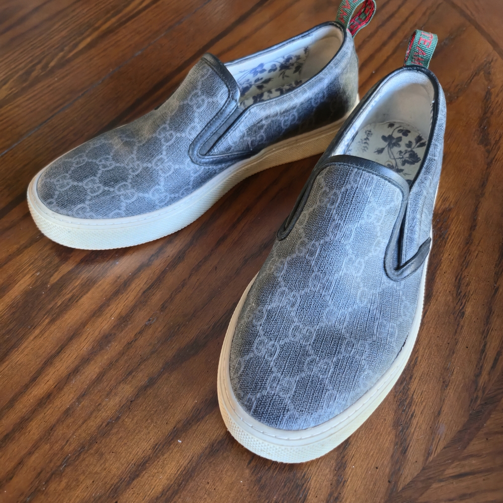 GUCCI Monogram Black and Gray Slip-On Tennis Sneakers Size 7